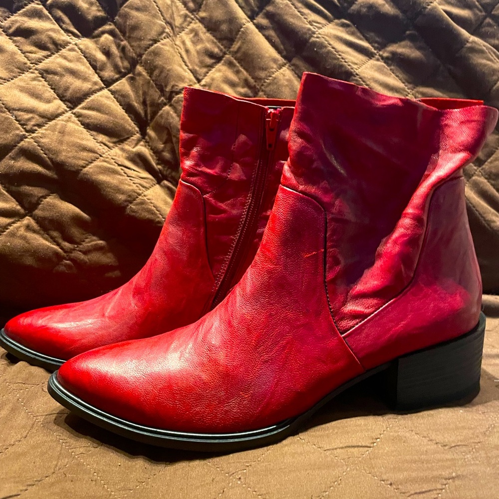 Paul Green Red/Maroon Booties Women’s UK8 US10.5